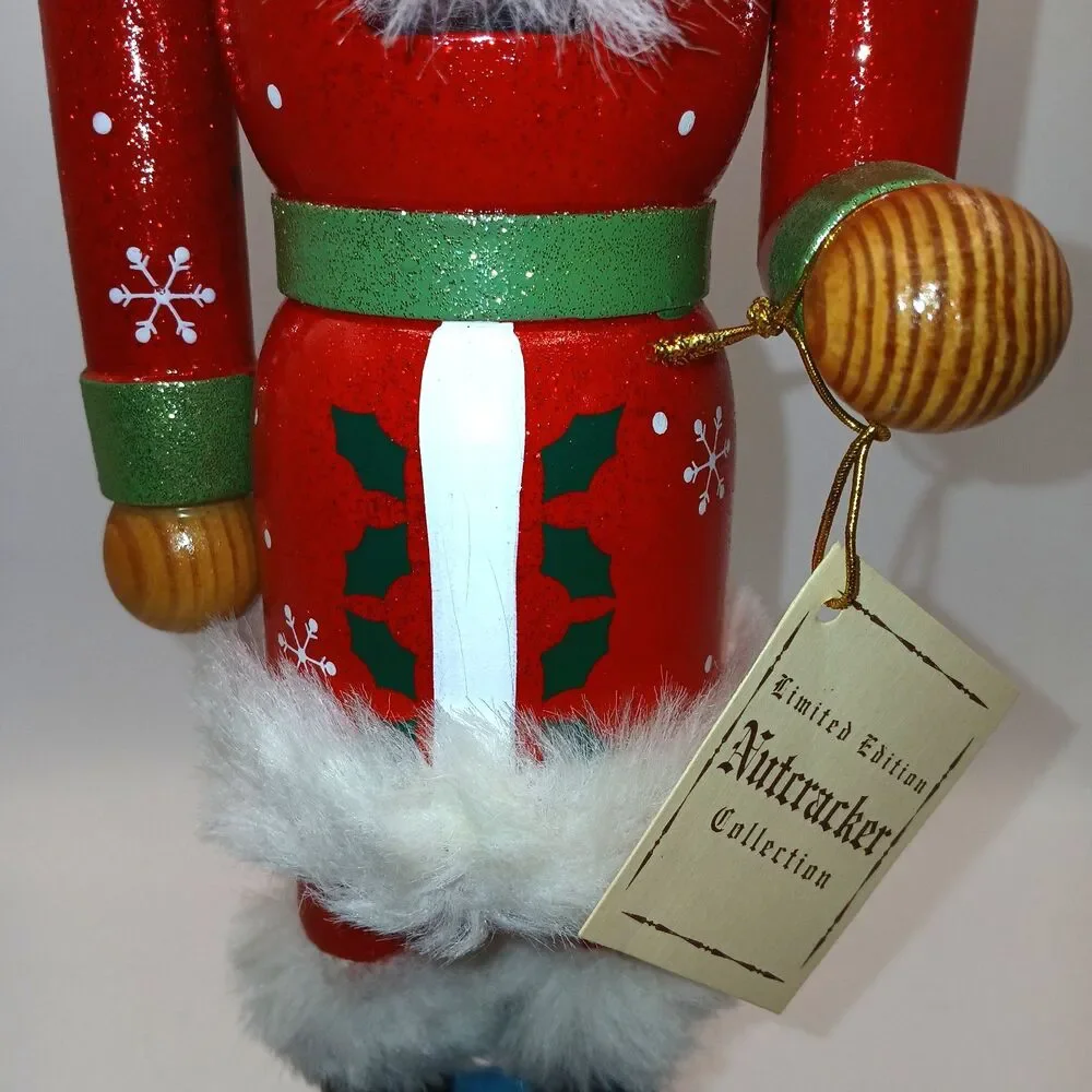 Target Limited Edition Nutcracker Santa Claus 128/152 w/ Paper Tag 14 in 2009